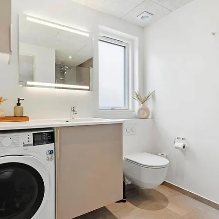 9952-hvide-sande-langsand-204 بيت للعطل *
